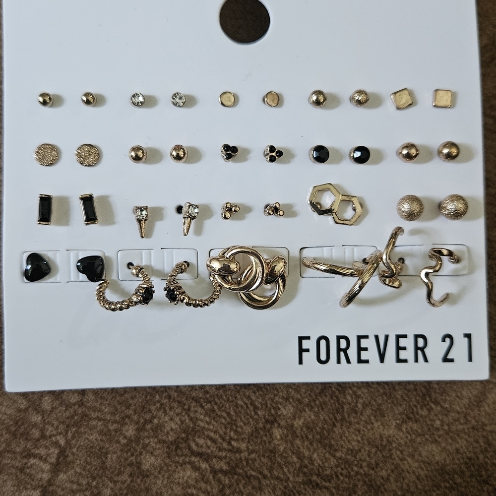 Forever 21 Elegant Gold and Black Earring Collection
